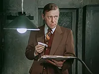 Юрис Леяскалнс в роли начальника тюрьмы Юрис Леяскалнс в роли начальника тюрьмы