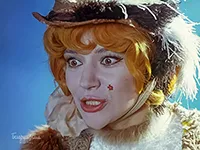 Елена Санаева в роли лисы Алисы Елена Санаева в роли лисы Алисы