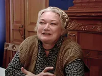 Людмила Полякова в роли экономки Дольского Людмила Полякова в роли экономки Дольского