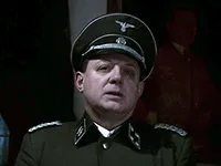 Владимир Юматов в роли офицера Штальбе Владимир Юматов в роли офицера Штальбе